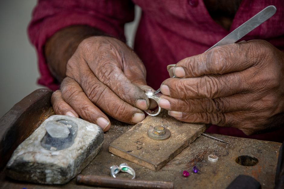 Prong vs Bezel vs Channel Setting: Which Stone Setting Technique Is Right for Your Jewelry Design?